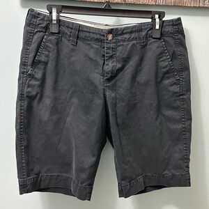 Old Navy black Bermuda Casual Golf Shorts Women Size 8 low rise